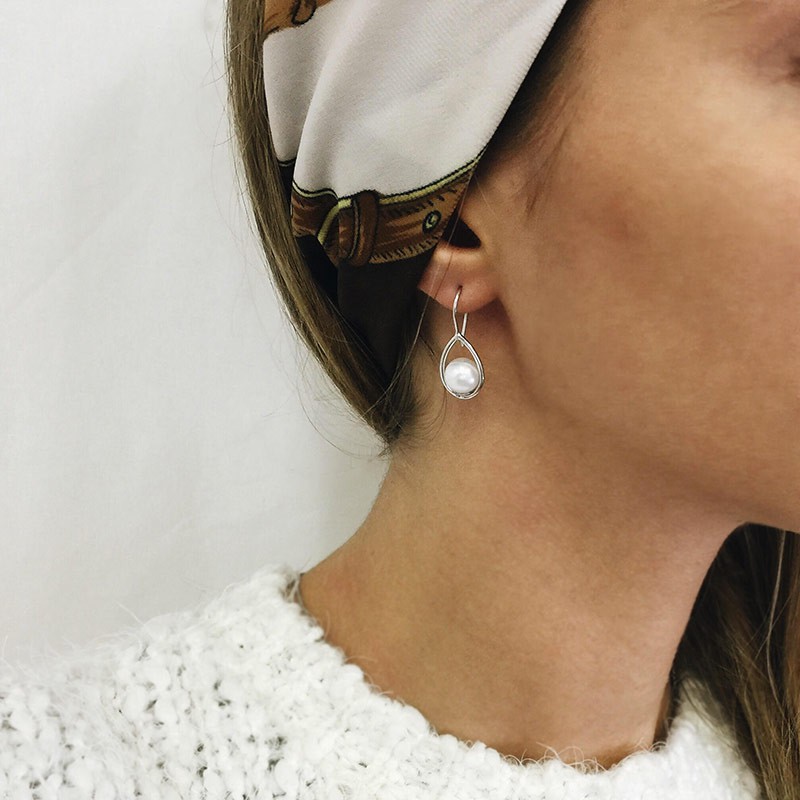 boucle oreille perle blanche or blanc